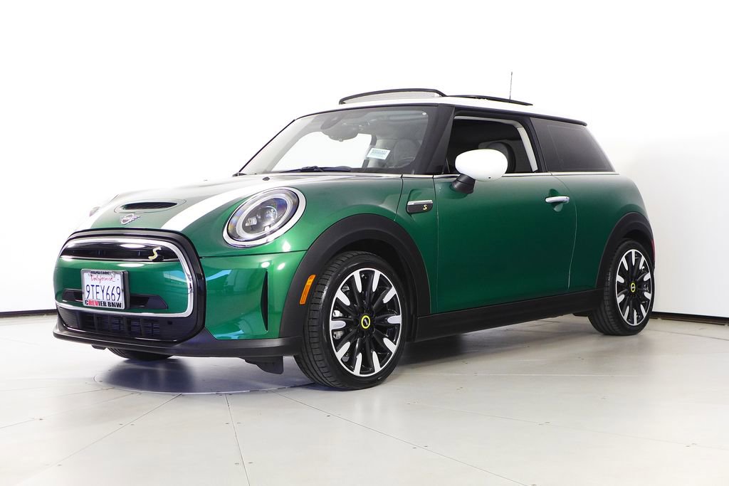 Used 2022 MINI Cooper SE image 2