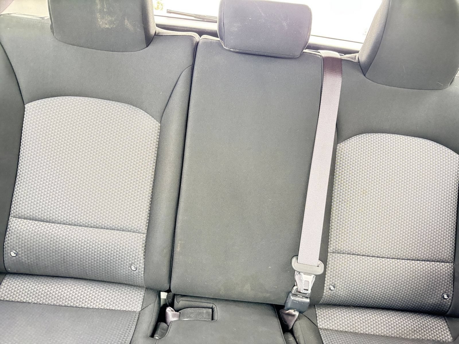 Used 2025 Kia Soul LX w/ LX Technology Package FWD image 35