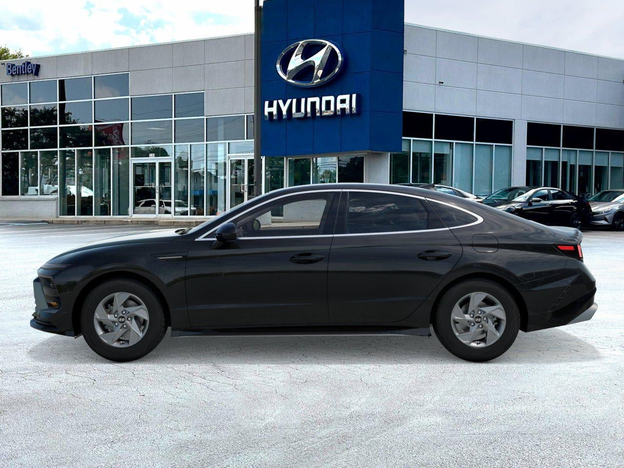 New 2026 Hyundai Sonata SE FWD image 3