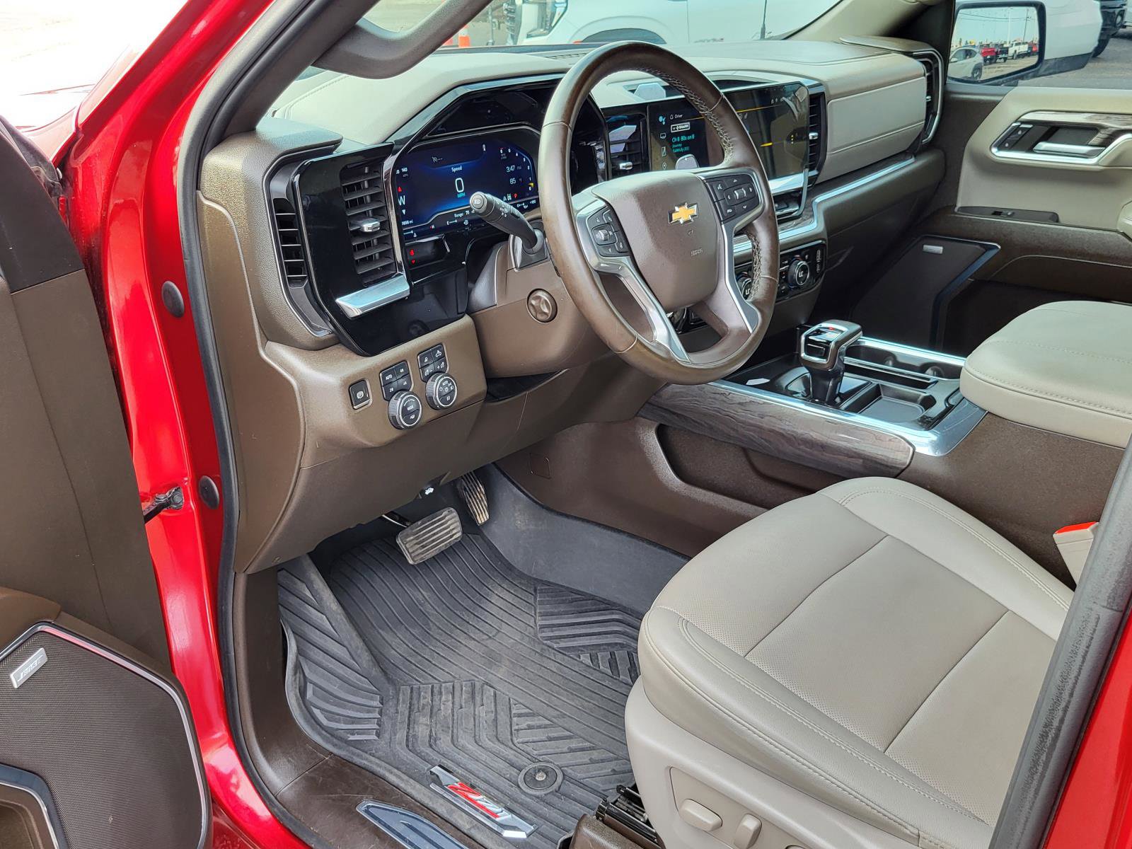 Used 2023 Chevrolet Silverado 1500 LTZ w/ Z71 Off-Road Package image 15