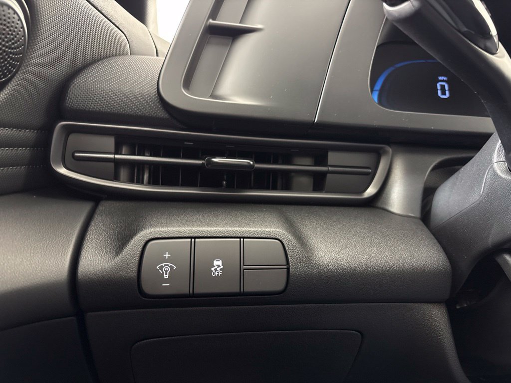 New 2026 Hyundai Elantra SEL Sport FWD image 35