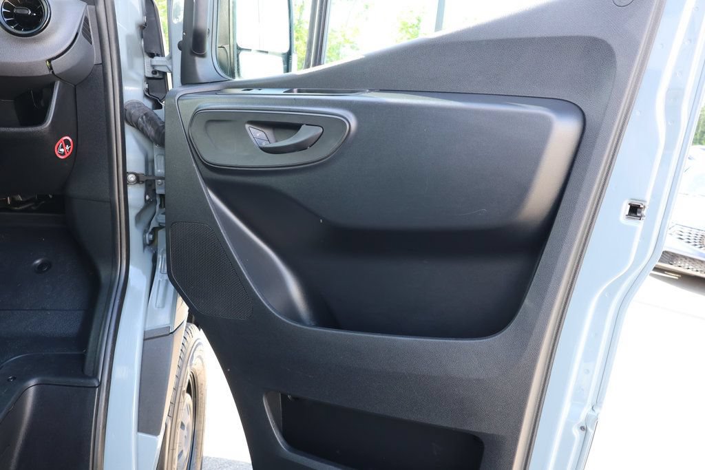 Used 2024 Mercedes-Benz Sprinter 2500 image 19