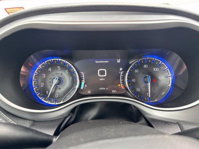 Used 2021 Chrysler Pacifica Touring w/ S Appearance Package FWD image 16