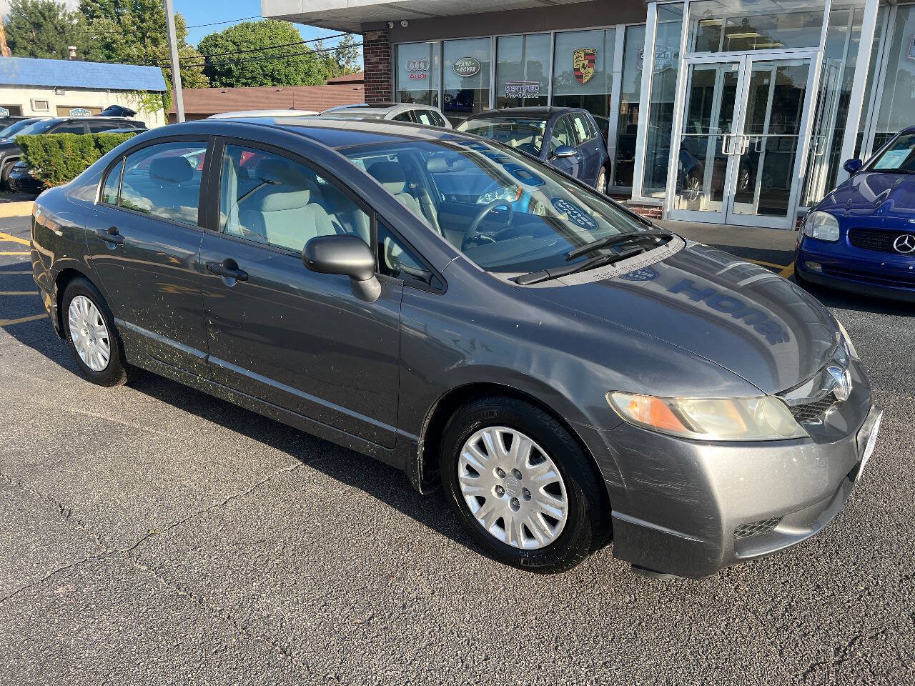 Used 2010 Honda Civic DX-VP image 4