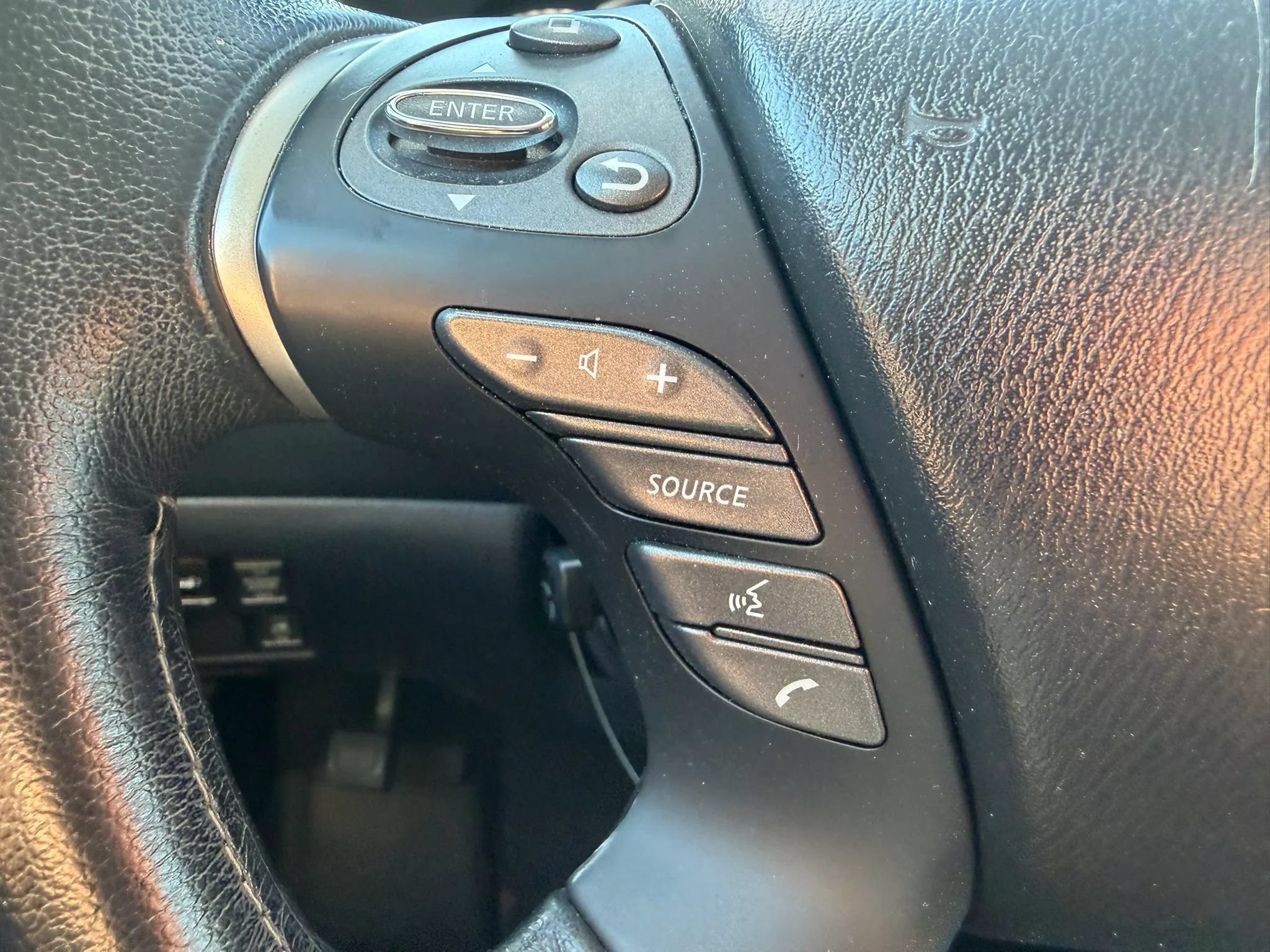 Used 2017 INFINITI QX60 Luxe w/ Premium Plus Package AWD/4WD image 14