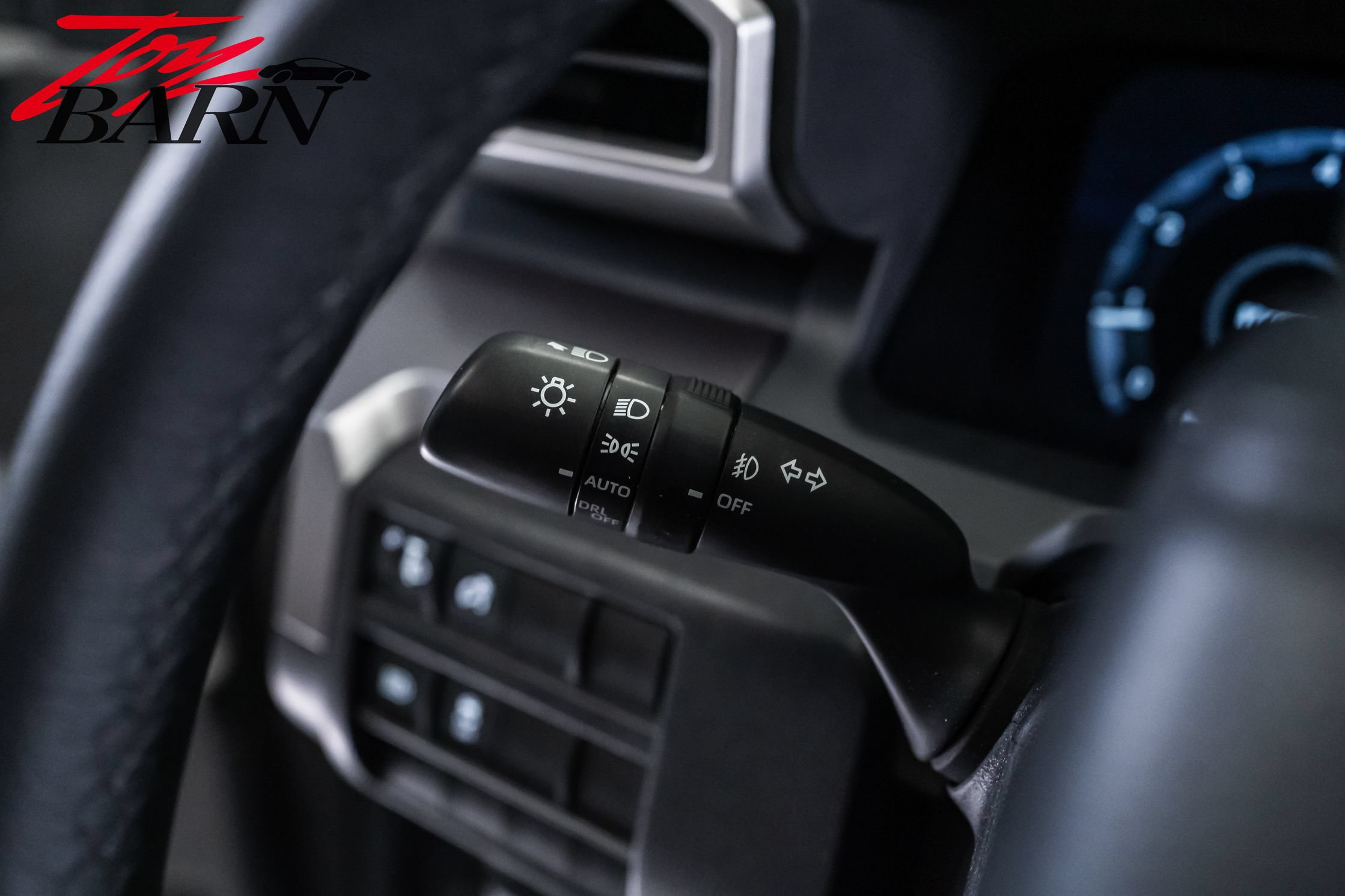 Used 2025 Toyota Tacoma TRD Off-Road AWD/4WD image 32