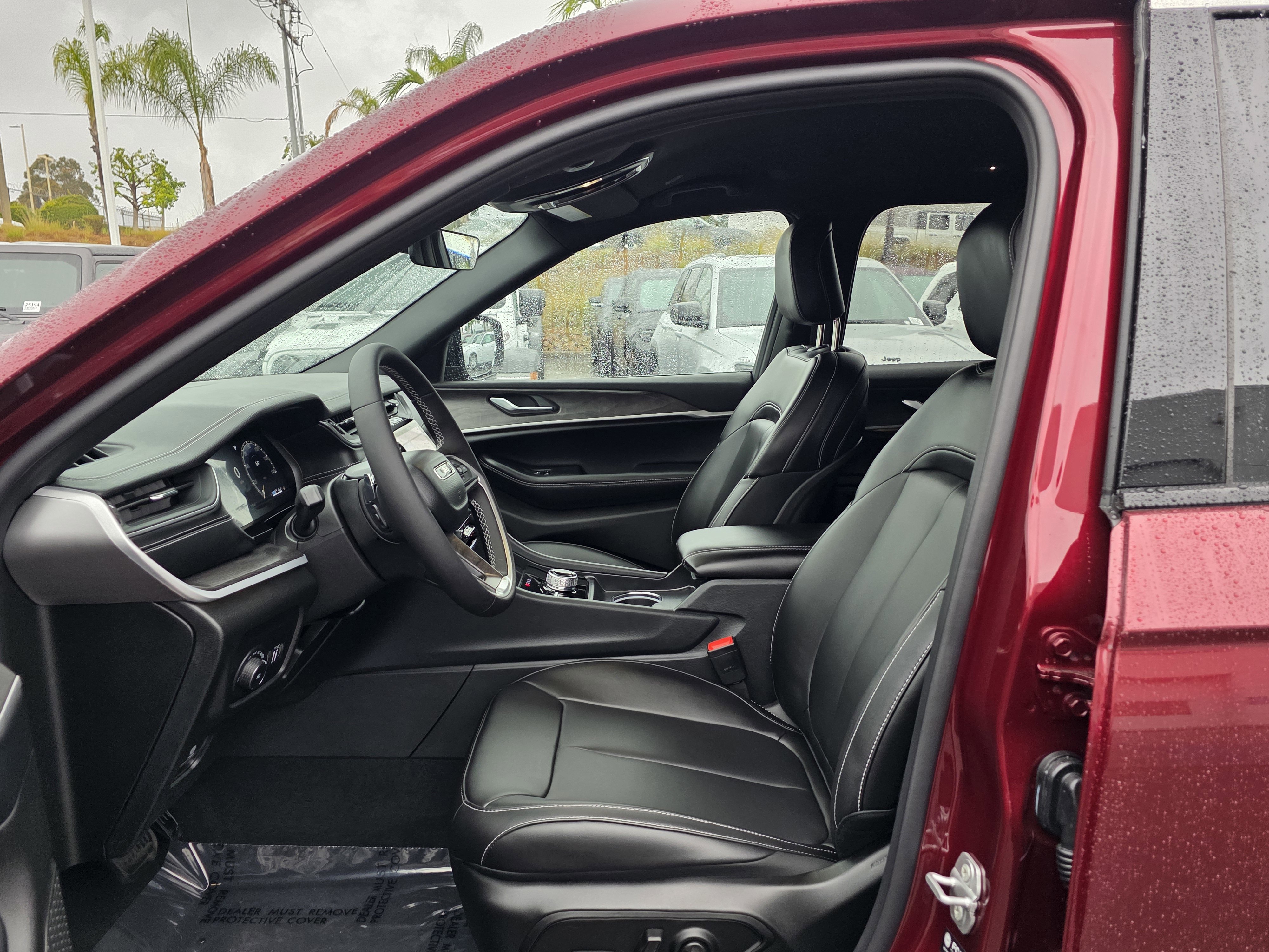 New 2025 Jeep Grand Cherokee L Limited image 12