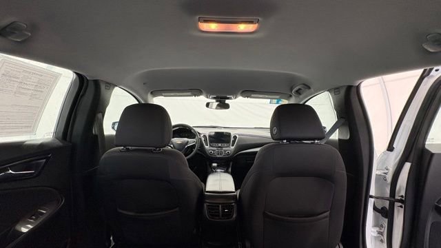 Used 2021 Chevrolet Malibu LT image 29