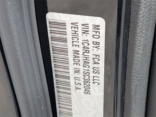 New 2025 Jeep Grand Cherokee Altitude image 33