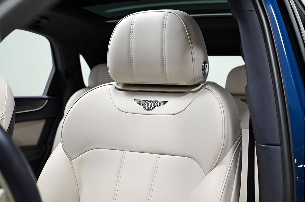 Used 2018 Bentley Bentayga image 15