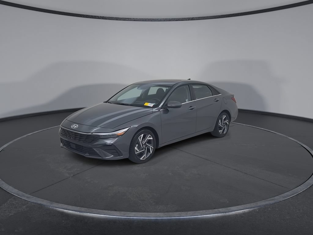 Used 2025 Hyundai Elantra SEL FWD image 7