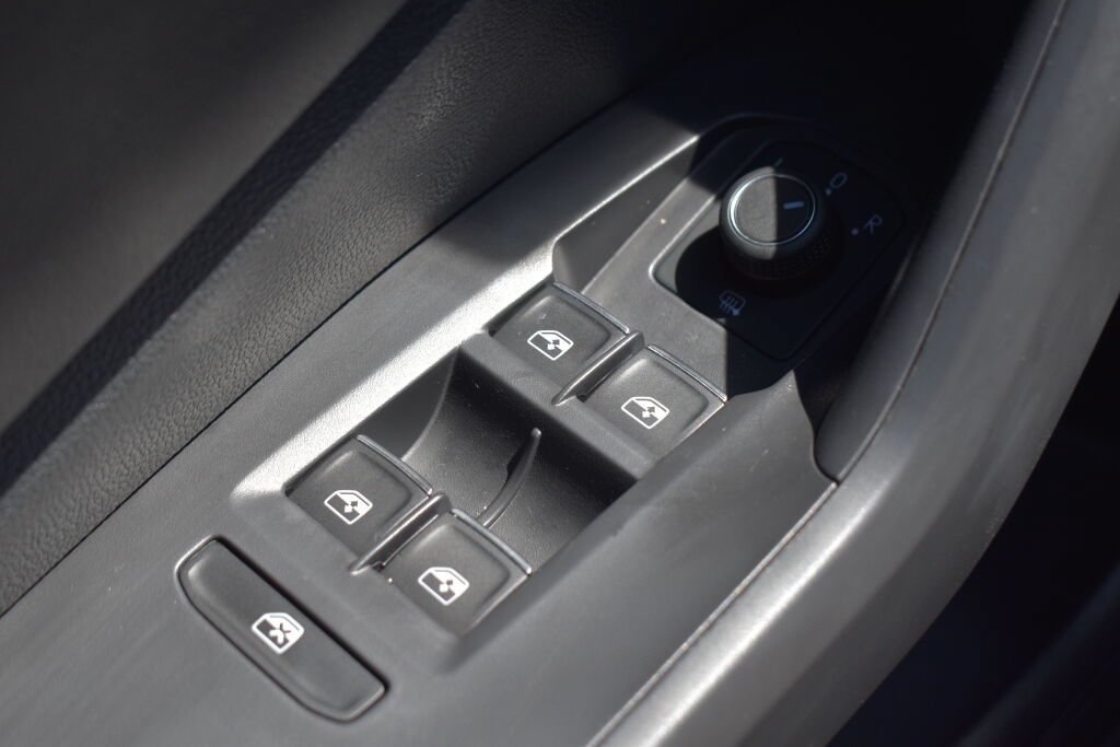 Used 2024 Volkswagen Jetta S FWD image 15