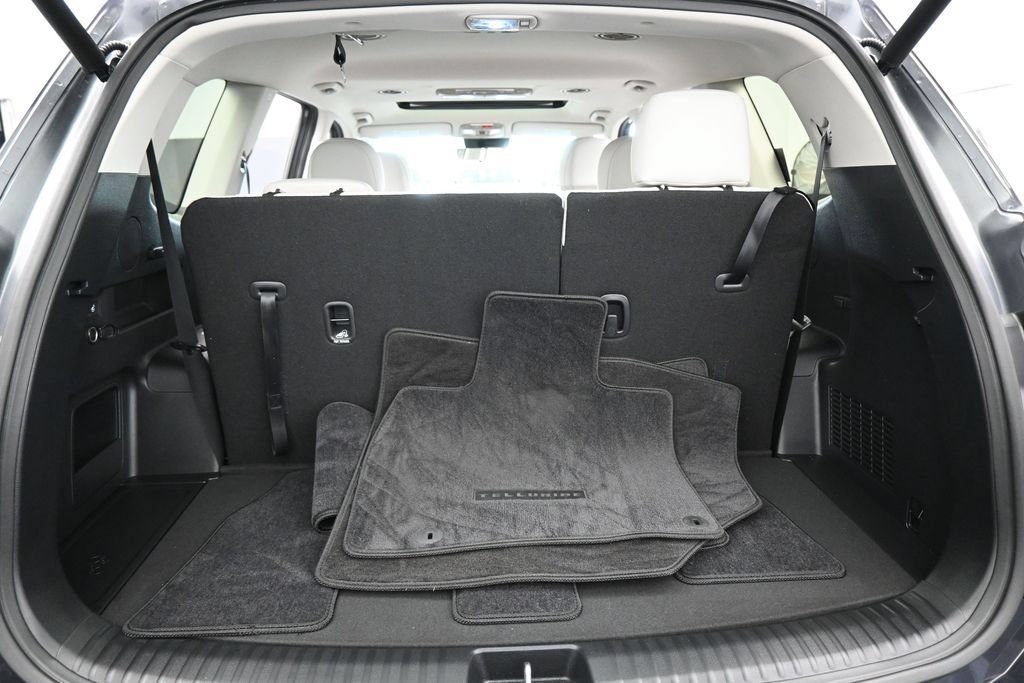 Used 2025 Kia Telluride S FWD image 37