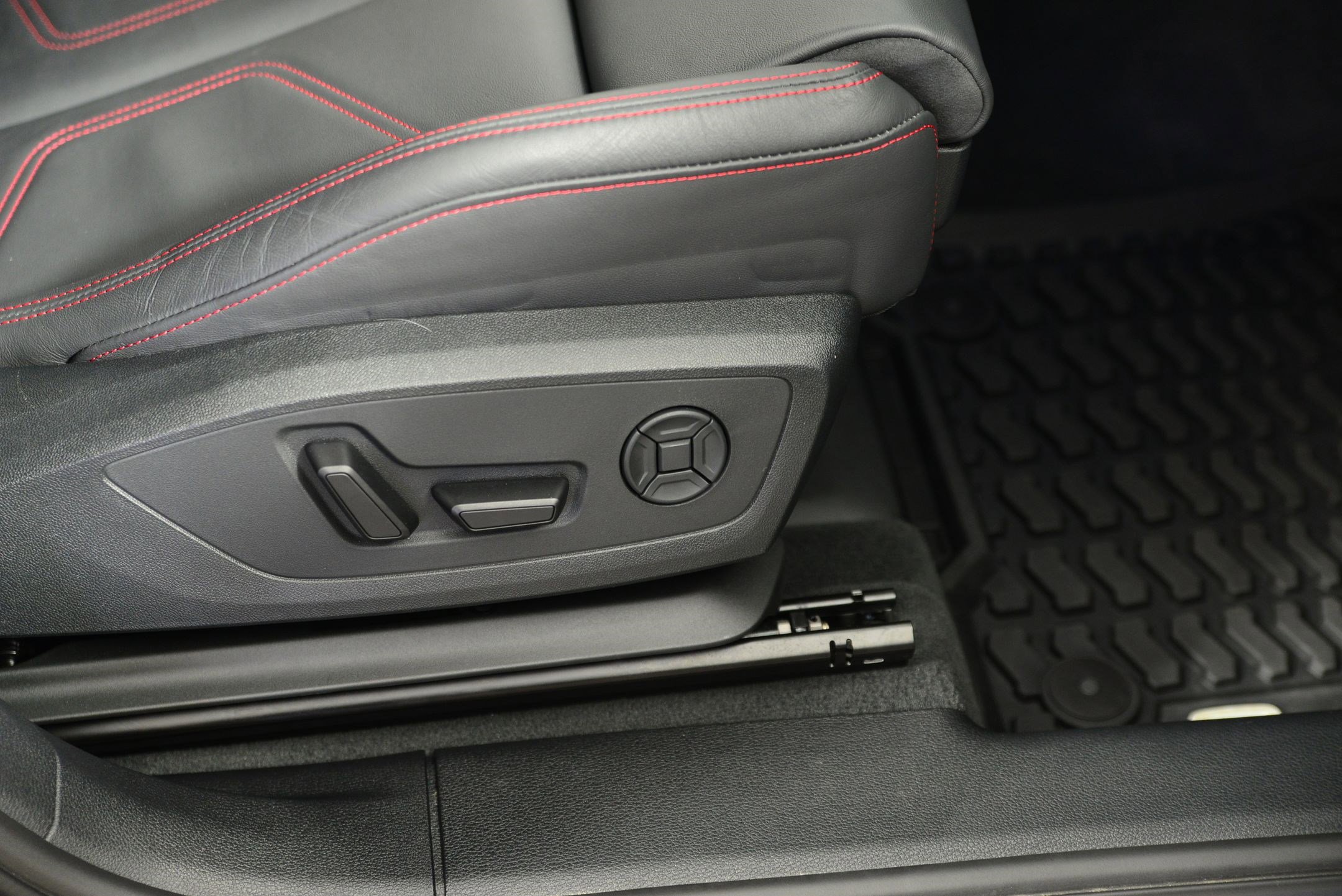 Certified 2025 Audi Q3 2.0T Premium Plus w/ Premium Plus Package image 10