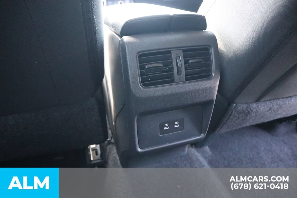 Used 2025 Nissan Rogue SV AWD/4WD image 24