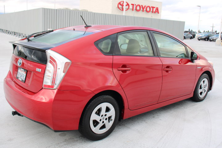 Used 2015 Toyota Prius Three image 3