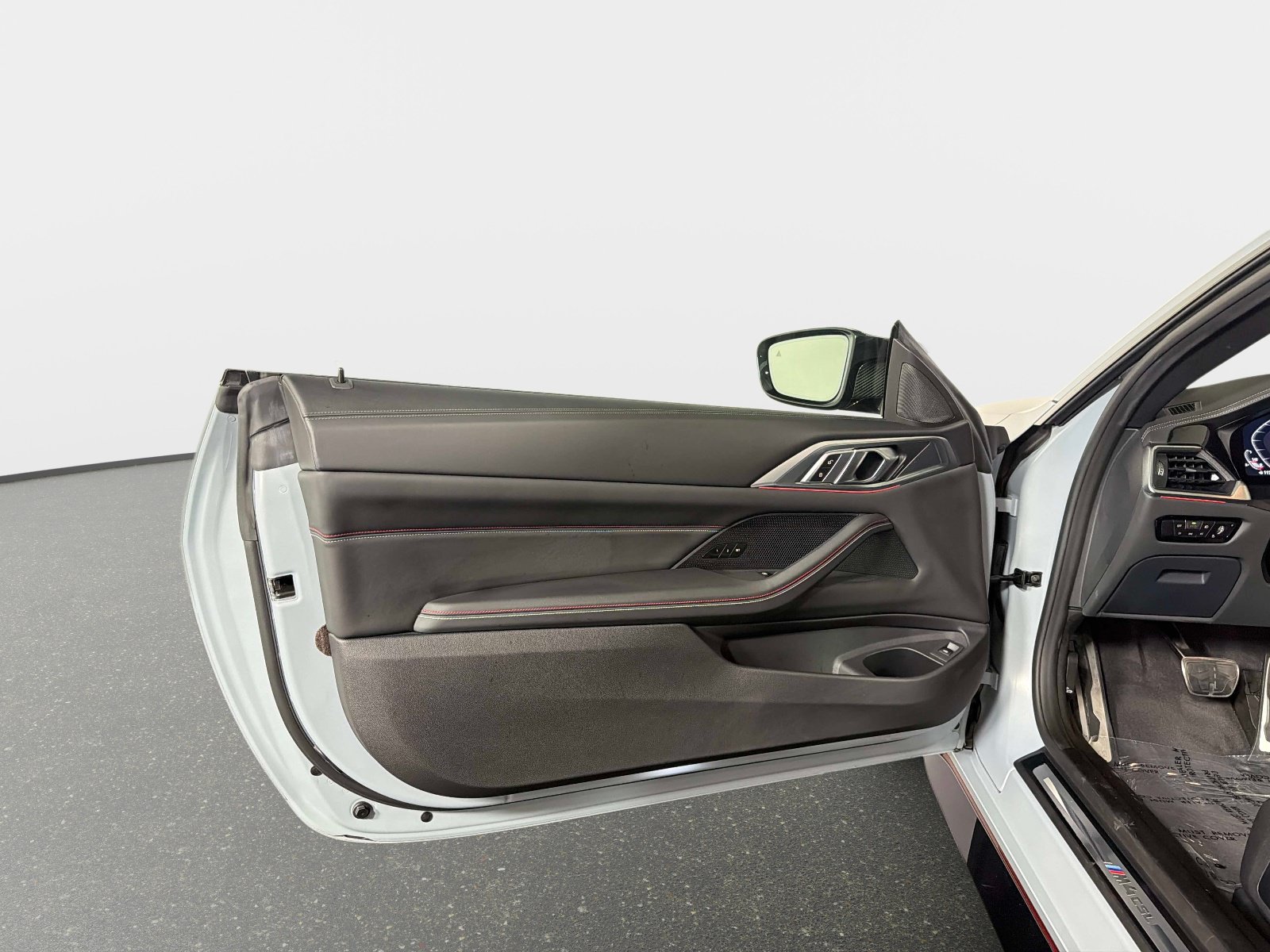 Used 2023 BMW M4 CSL RWD image 31