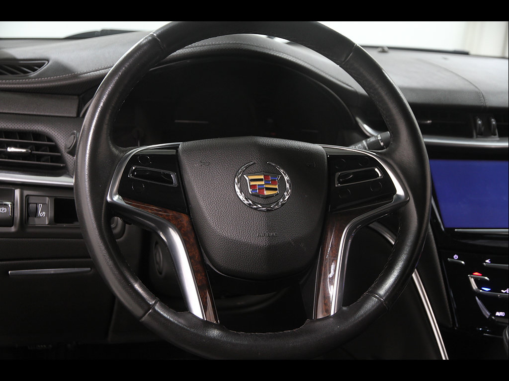 Used 2014 Cadillac XTS FWD image 7