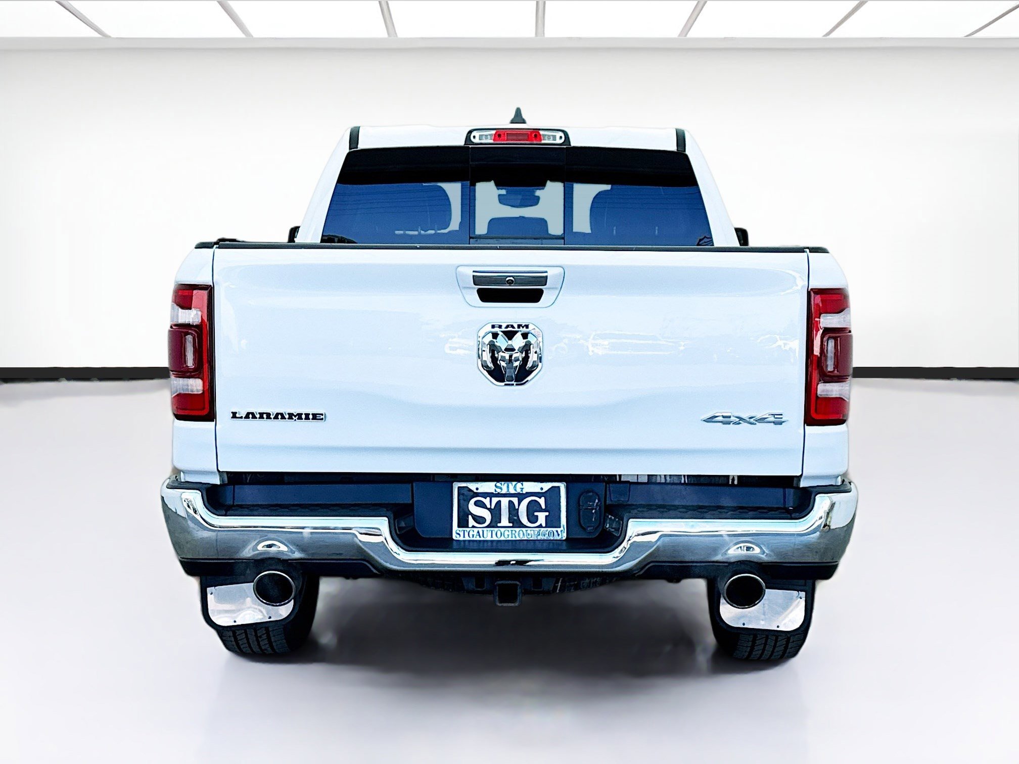 Used 2020 RAM 1500 Laramie w/ Off Road Group image 5