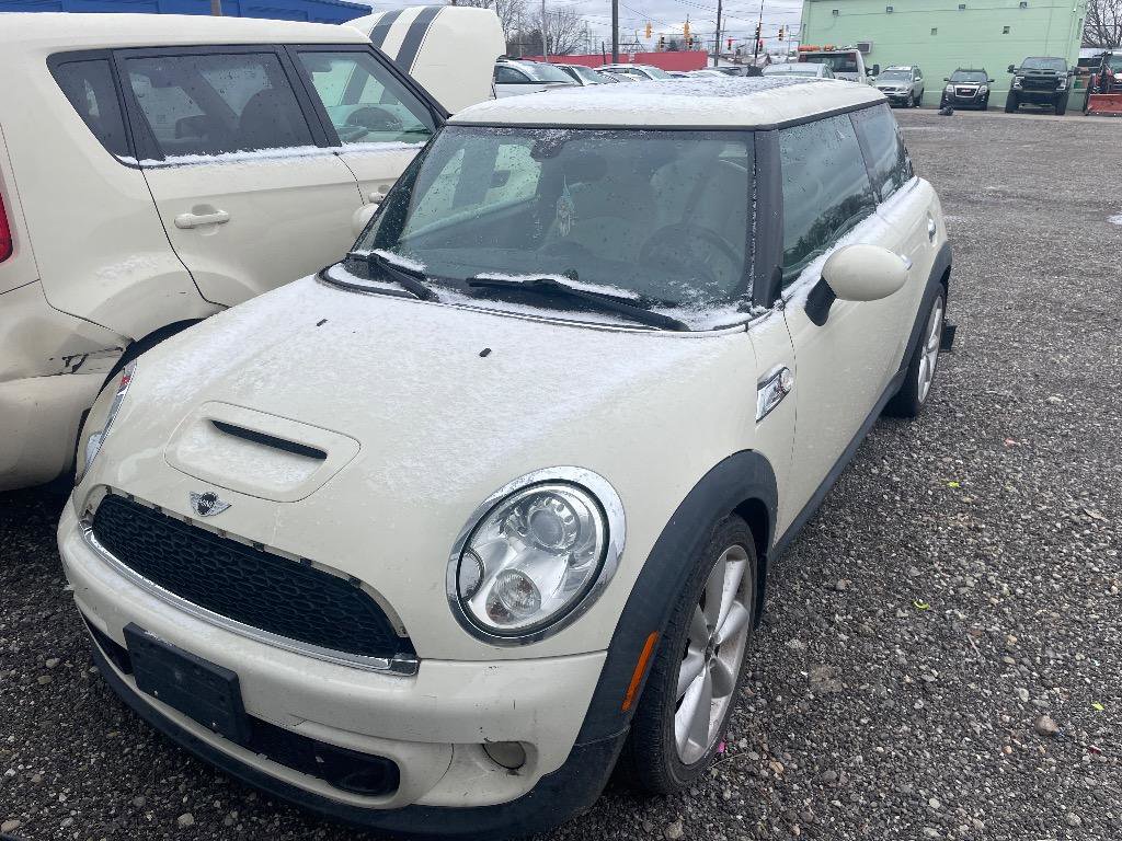 Used 2011 MINI Cooper S image 2
