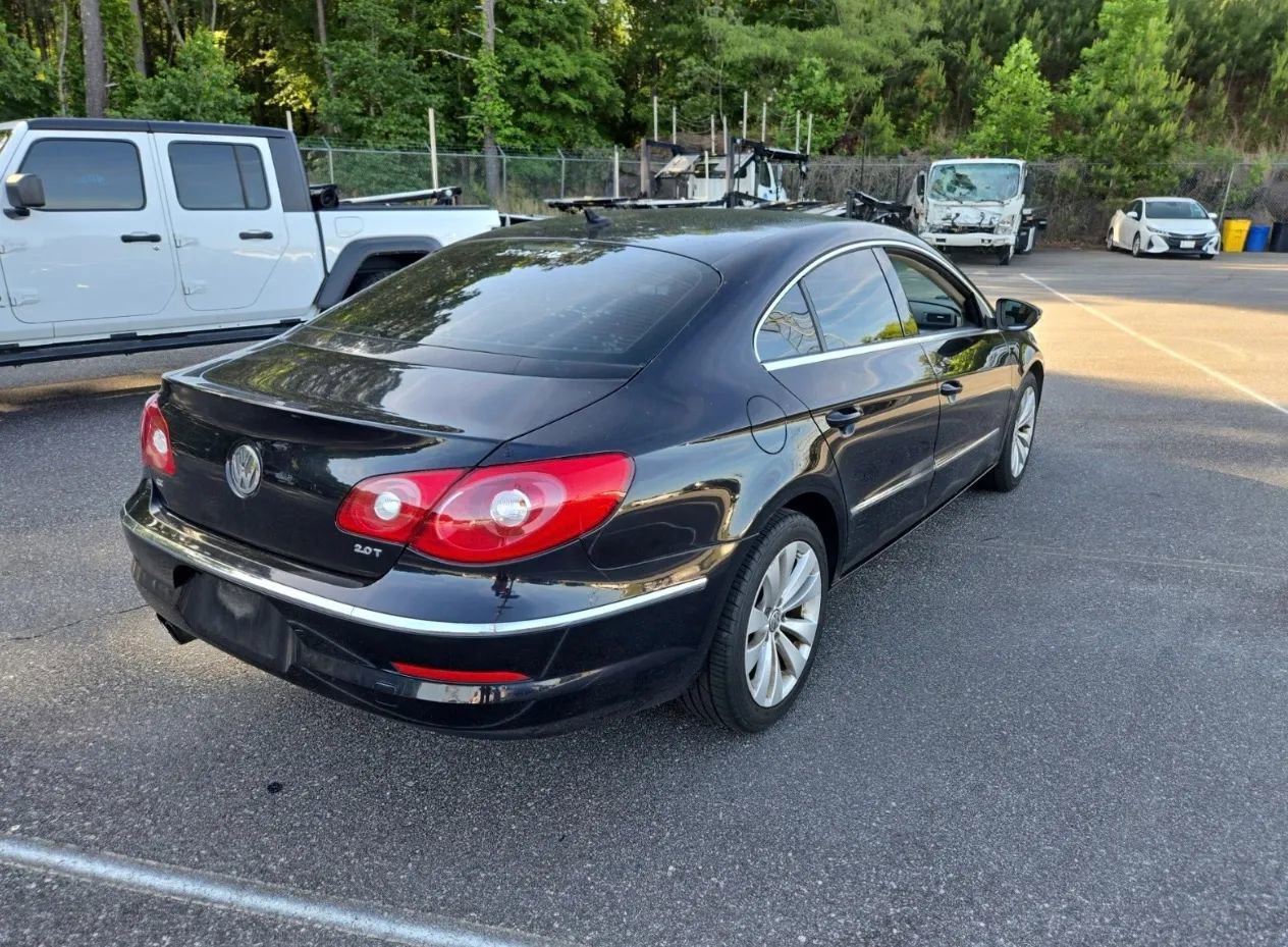 Used 2010 Volkswagen CC Sport FWD image 5