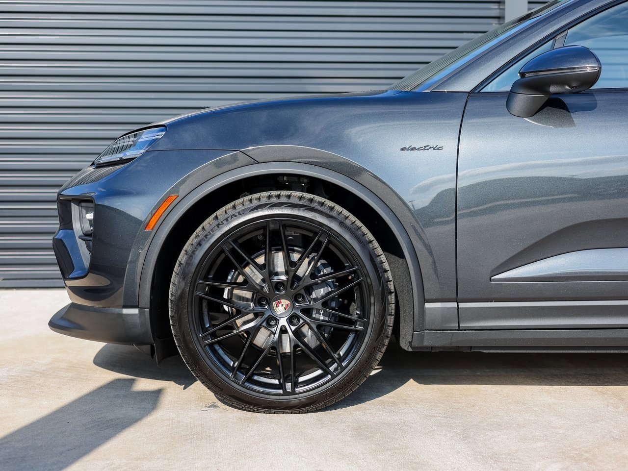 New 2025 Porsche Macan 4 Electric image 11