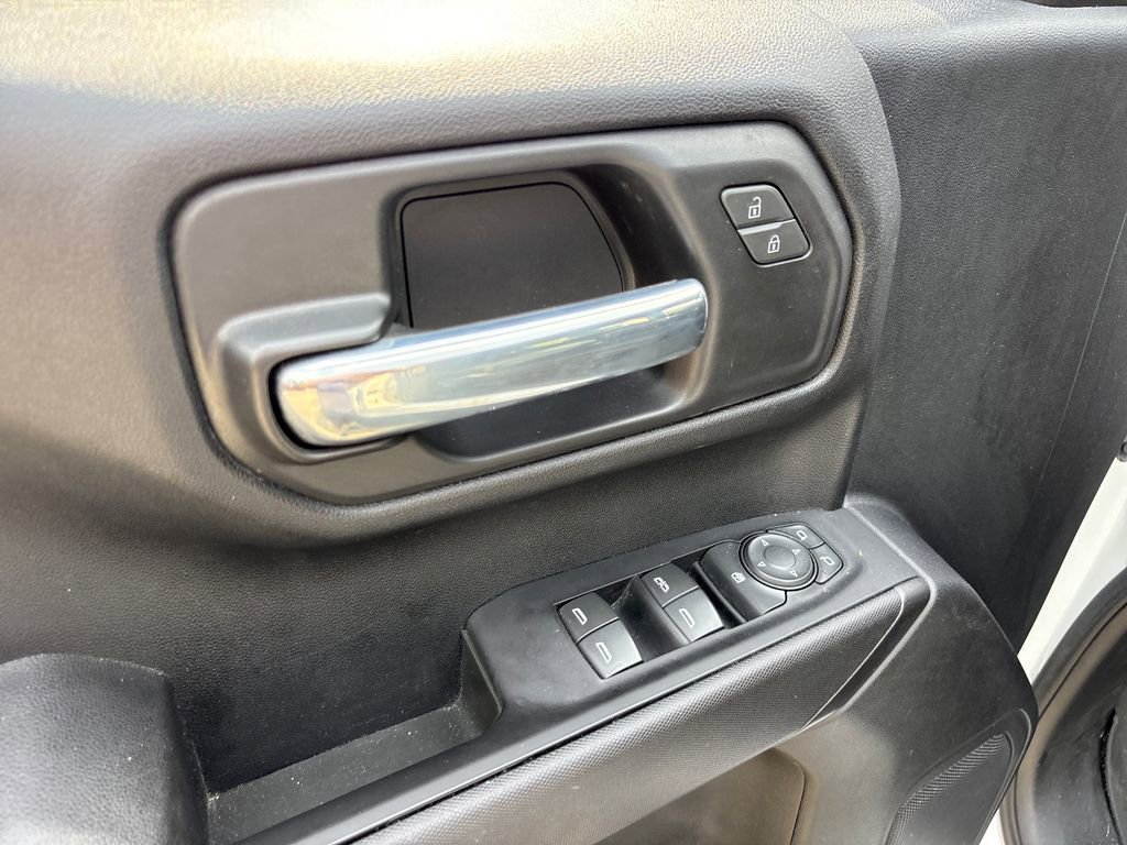 Used 2023 Chevrolet Silverado 1500 Custom RWD image 16