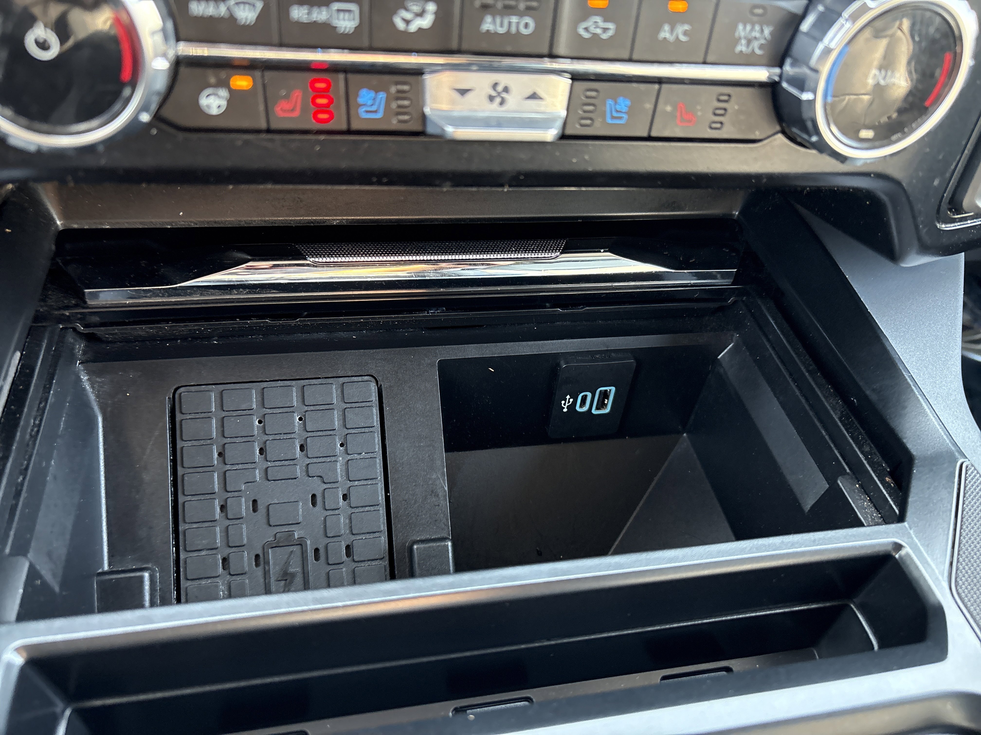 Used 2026 Ford F250 Lariat image 30