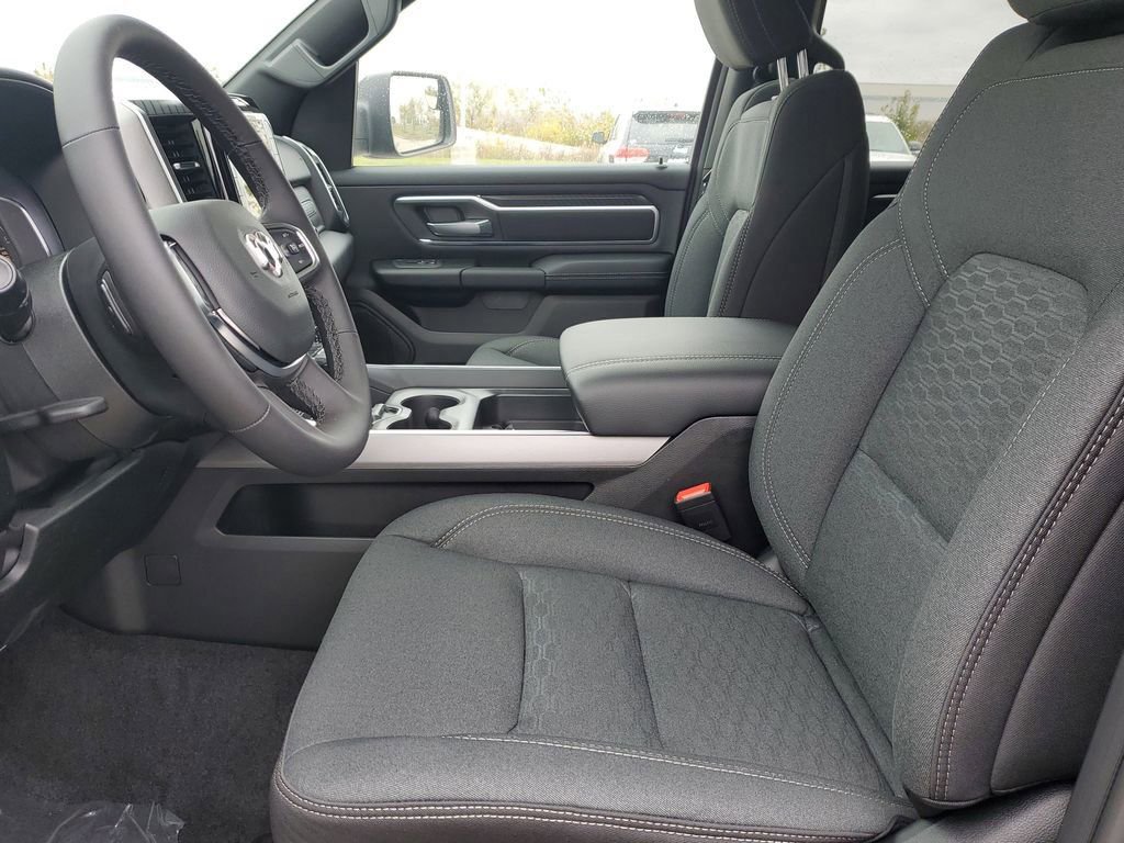 New 2026 RAM 1500 Big Horn AWD/4WD image 23
