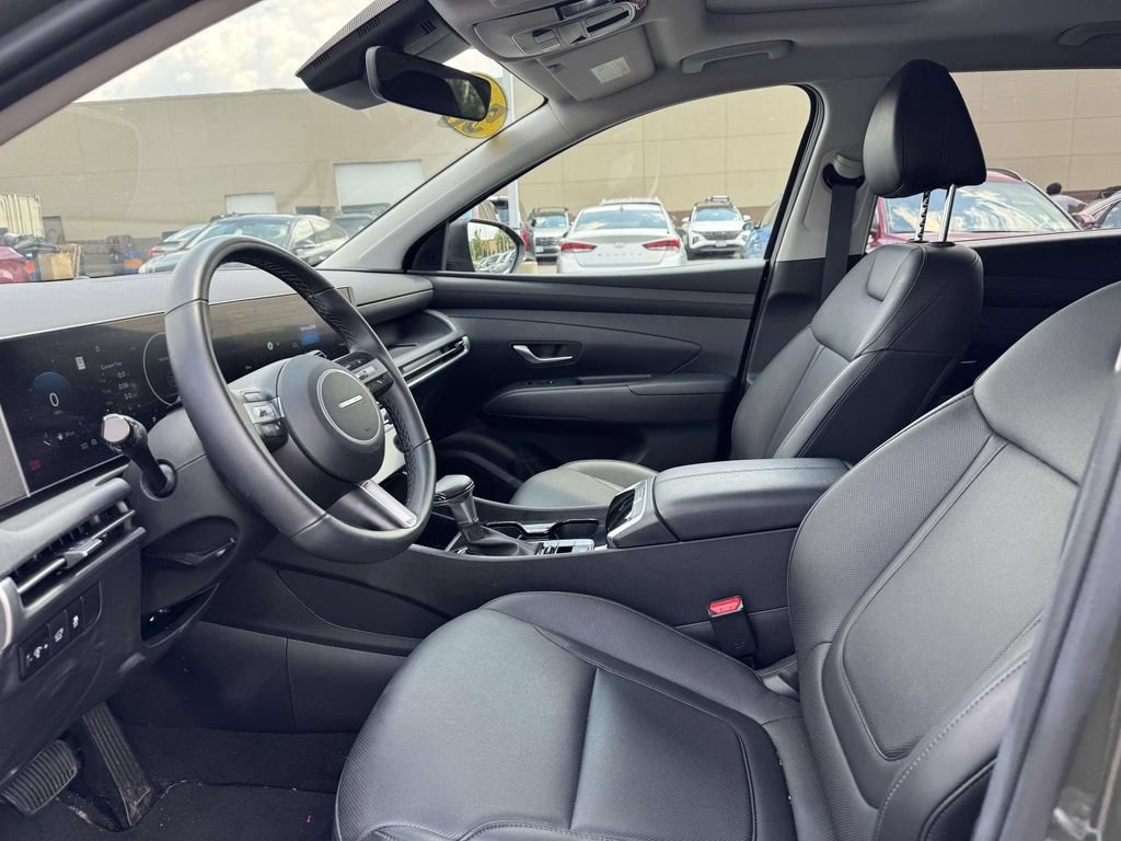 Used 2025 Hyundai Tucson SEL AWD/4WD image 16