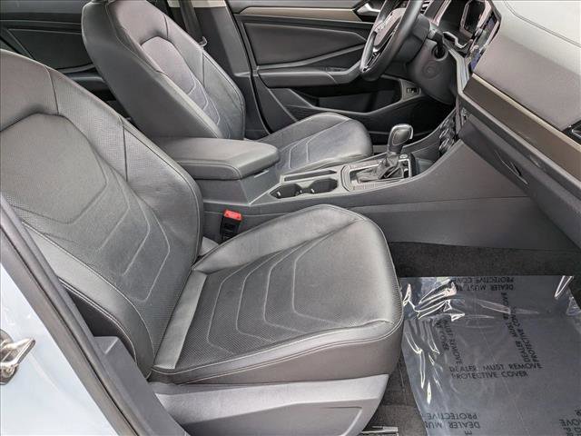 Used 2019 Volkswagen Jetta SEL Premium image 22