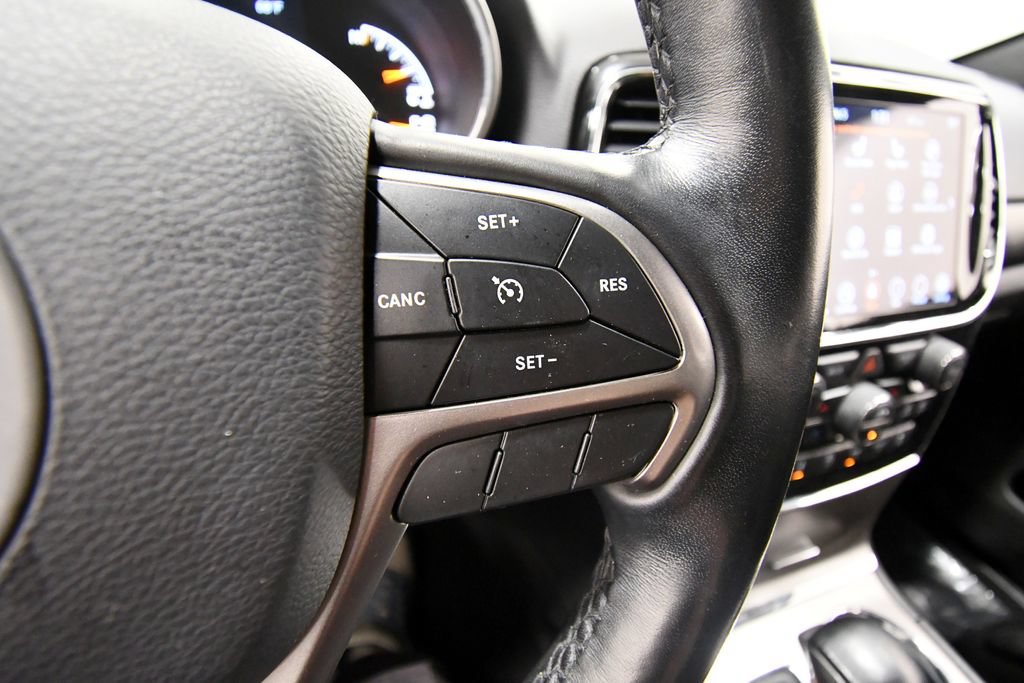Used 2021 Jeep Grand Cherokee Altitude AWD/4WD image 21
