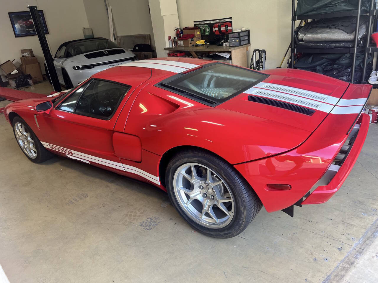 Used 2005 Ford GT RWD image 49