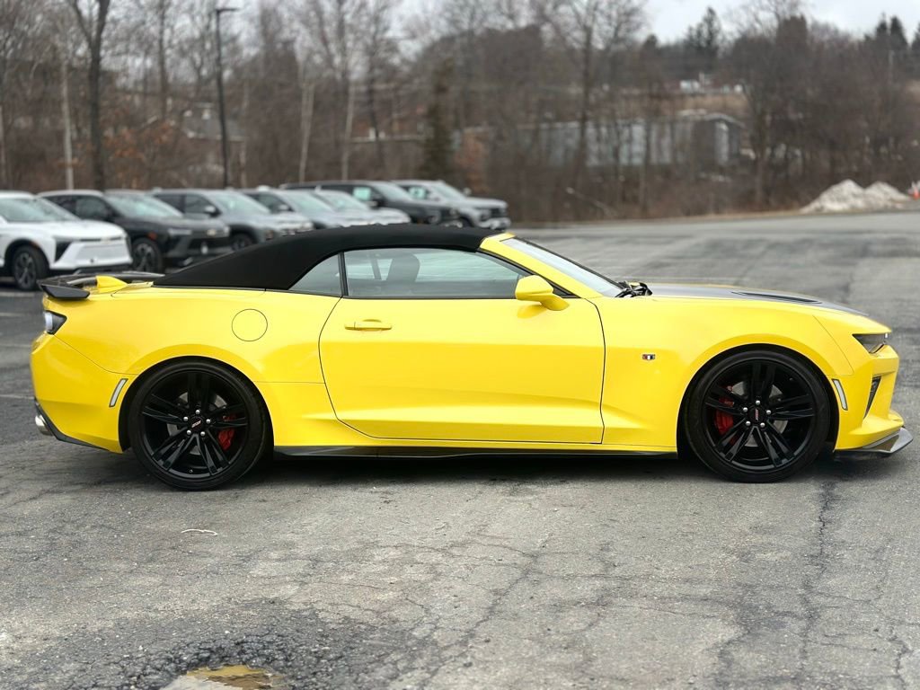 Used 2017 Chevrolet Camaro SS image 7