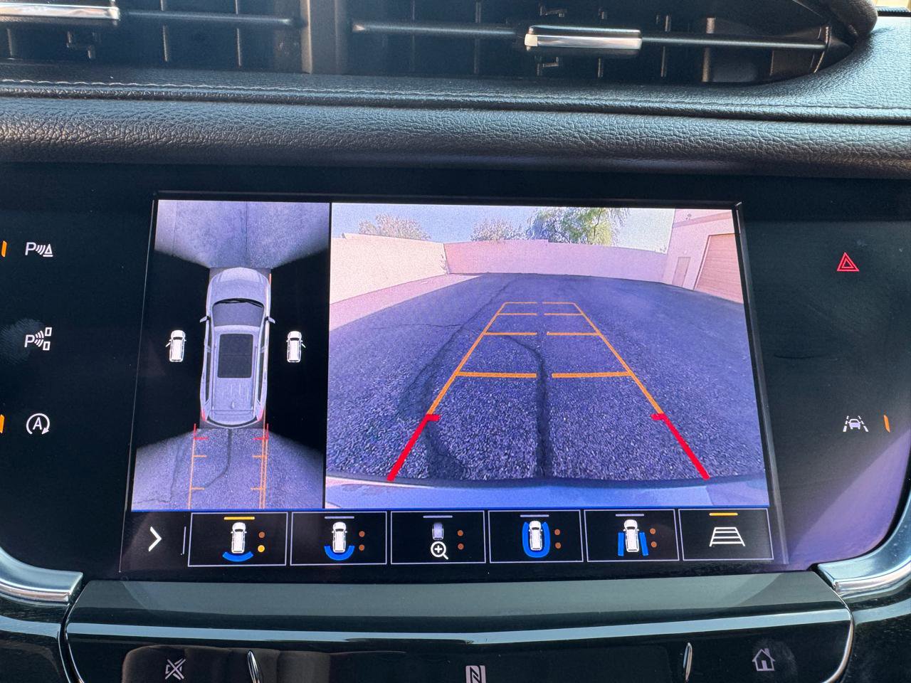 Used 2020 Cadillac XT6 Premium Luxury FWD image 48