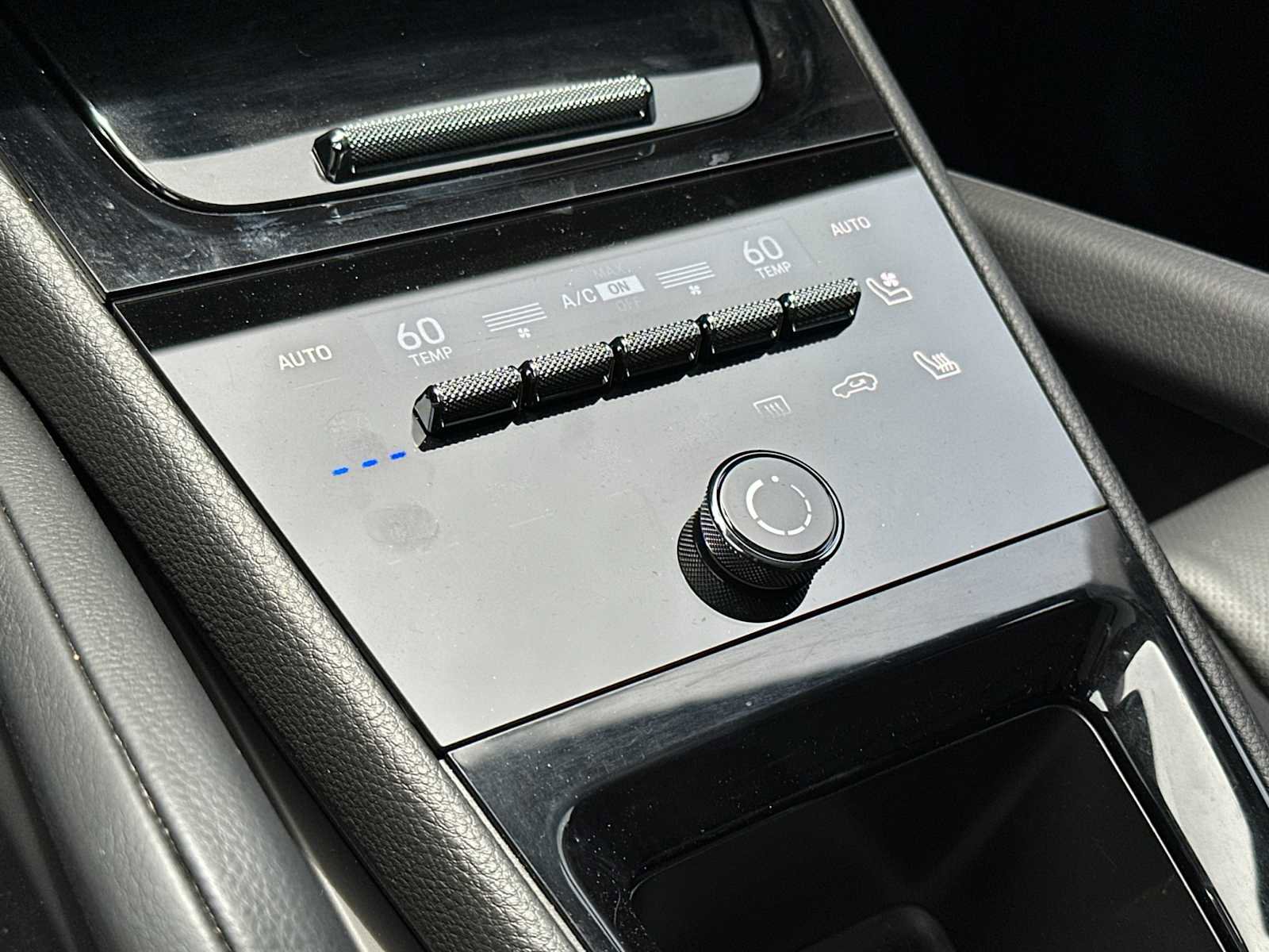 Certified 2025 Porsche Cayenne image 22