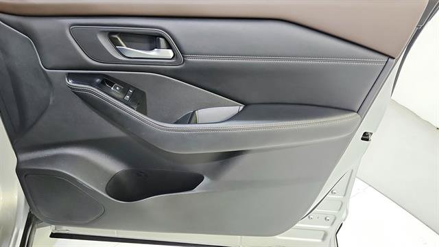 Used 2022 Nissan Rogue SL w/ SL Premium Package FWD image 28