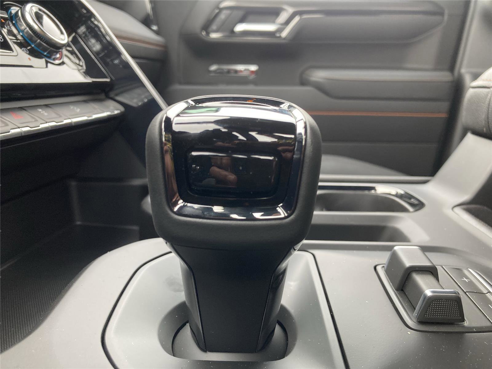 New 2026 GMC Sierra 1500 AT4 w/ AT4 Premium Package AWD/4WD image 19