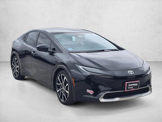 Used 2024 Toyota Prius Prime FWD image 3