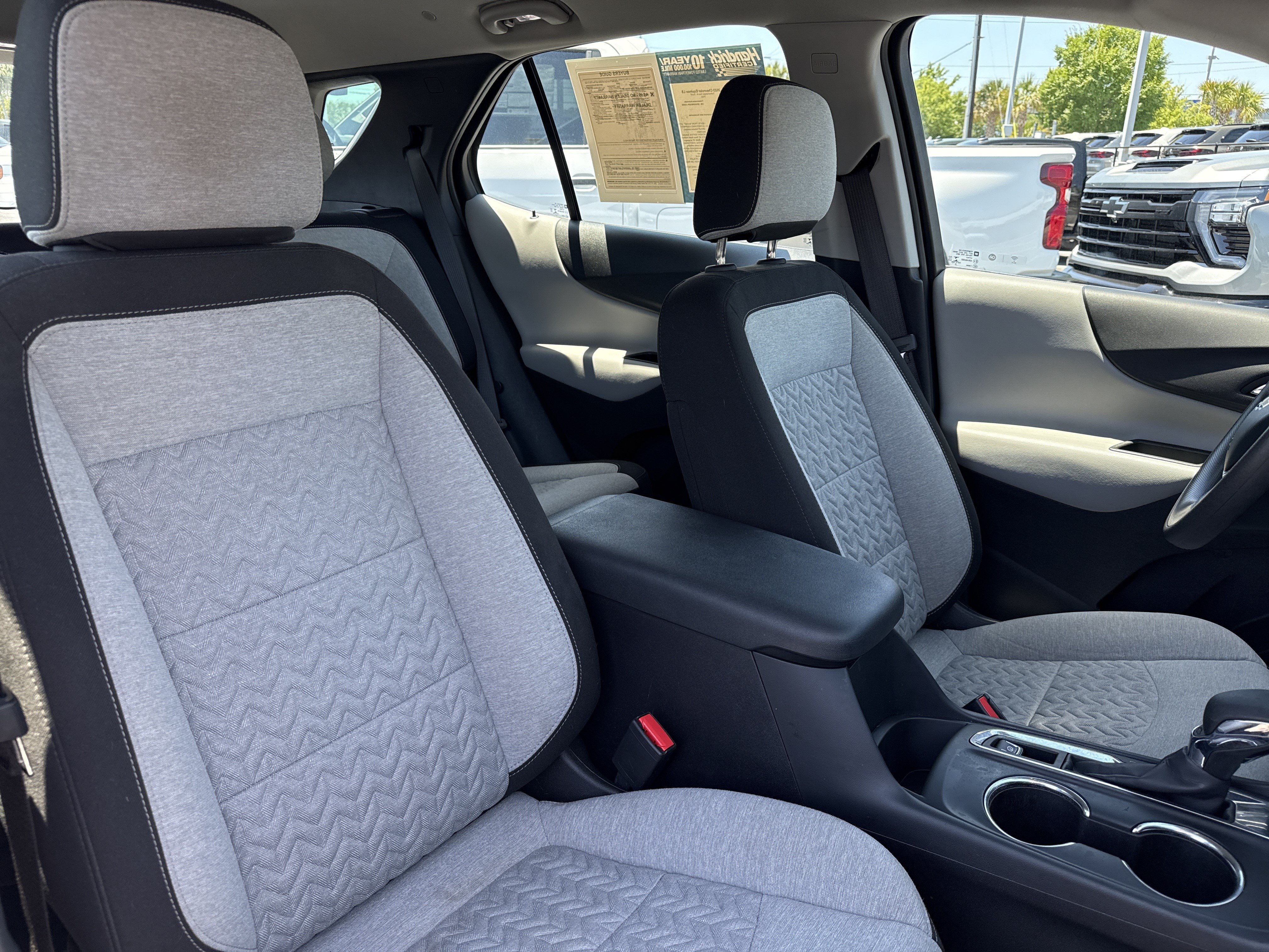 Used 2023 Chevrolet Equinox LS w/ Midnight Edition FWD image 31