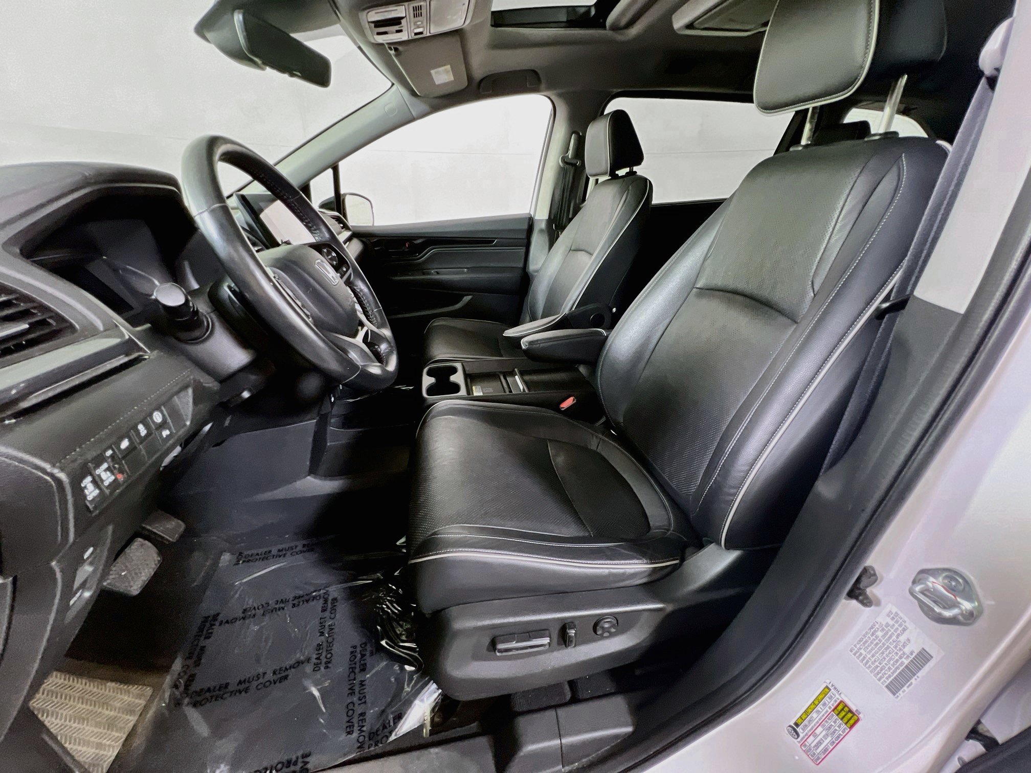 Used 2023 Honda Odyssey Elite image 21