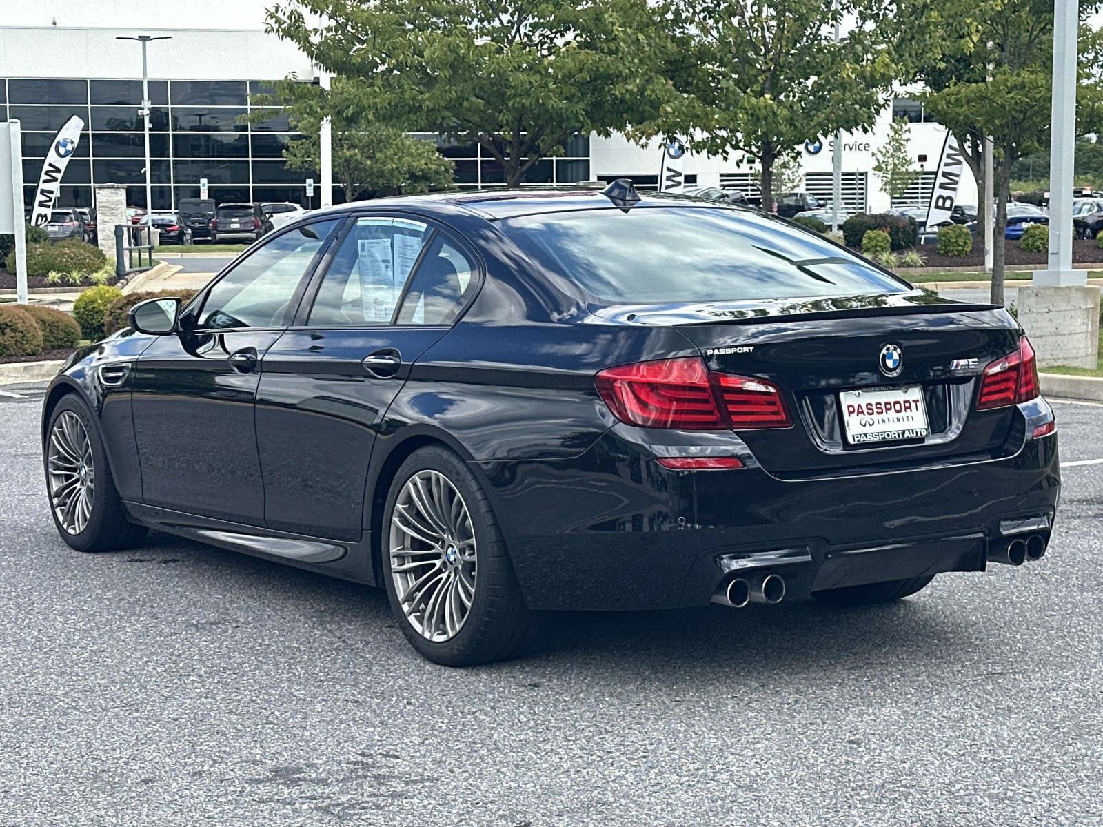 Used 2013 BMW M5 RWD image 7
