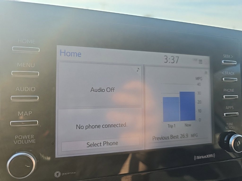 Used 2024 Toyota Camry SE image 18