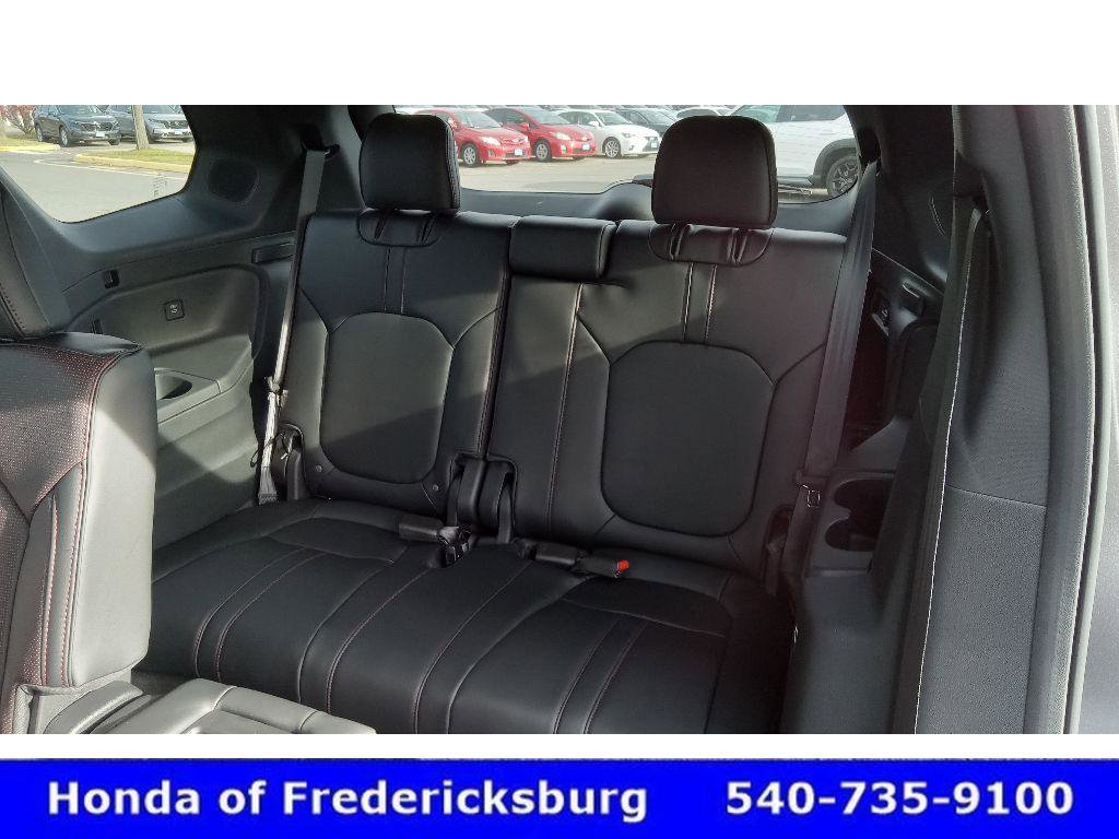 Certified 2025 Honda Pilot Black Edition image 37