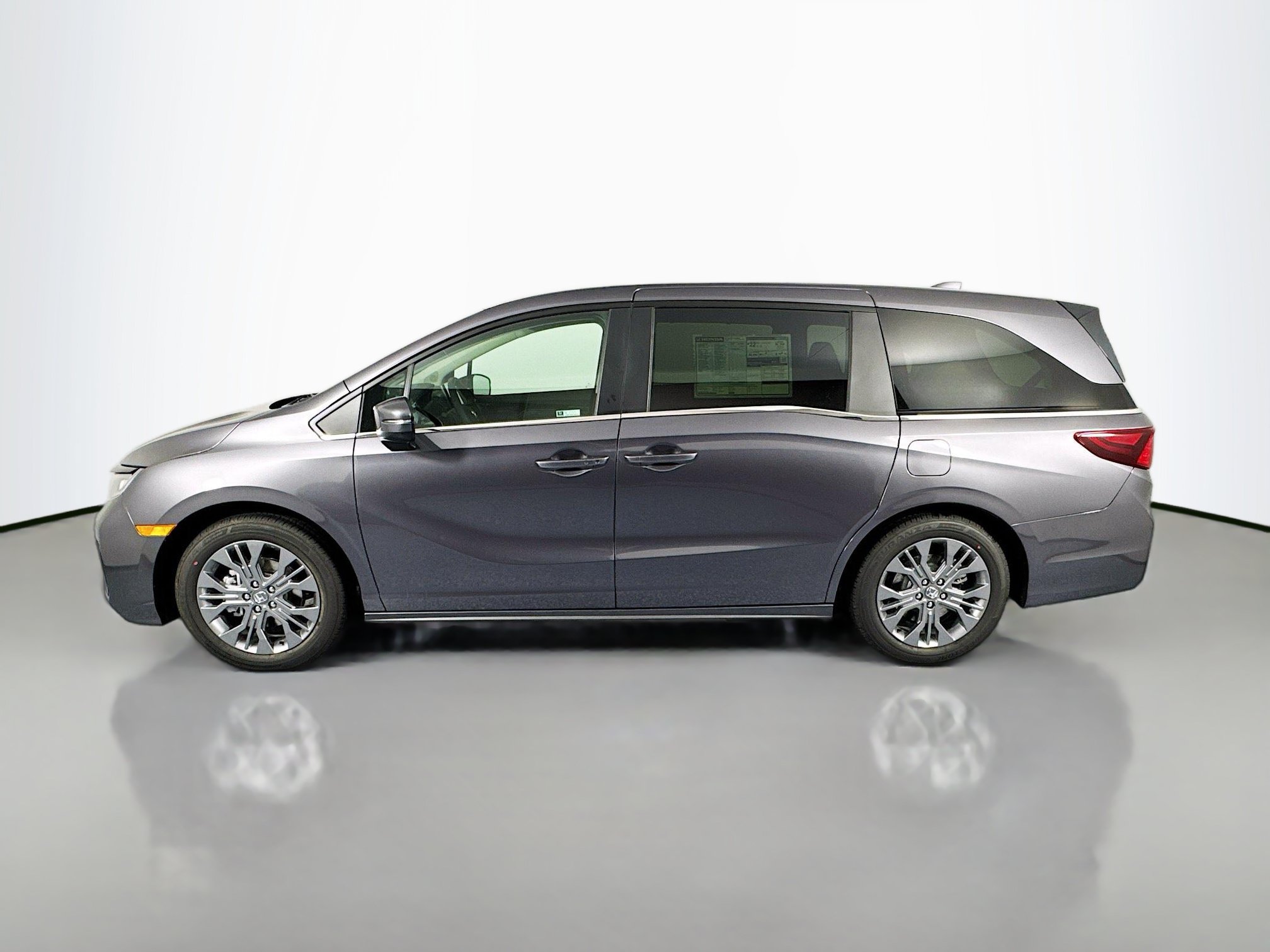 New 2026 Honda Odyssey Touring image 8