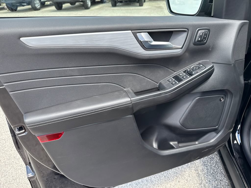 New 2025 Ford Escape Premium Package w/ PHEV Premium Package image 19