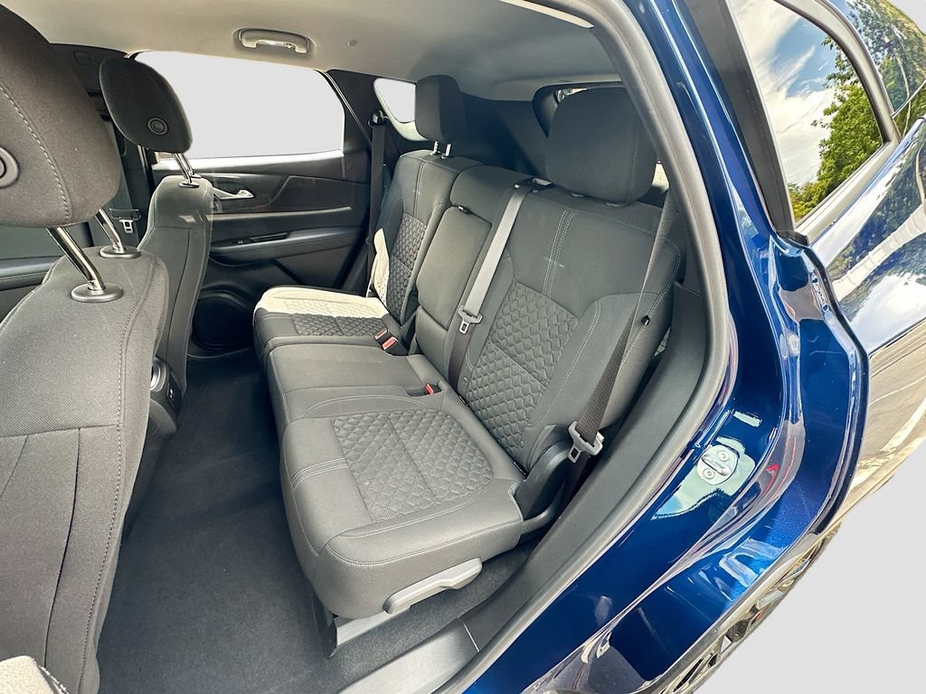 Used 2022 Chevrolet Blazer LT FWD image 22