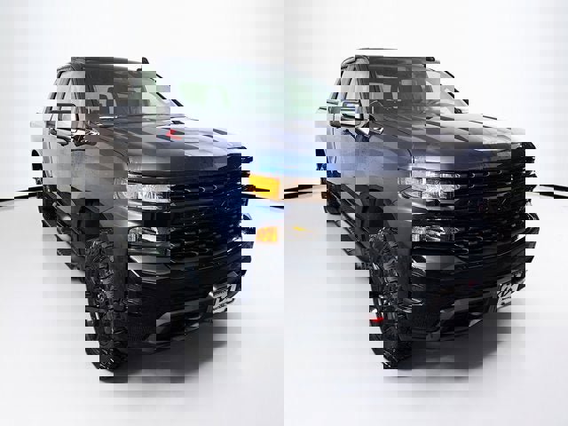 Used 2021 Chevrolet Silverado 1500 Custom Trail Boss w/ Safety Confidence Package image 3