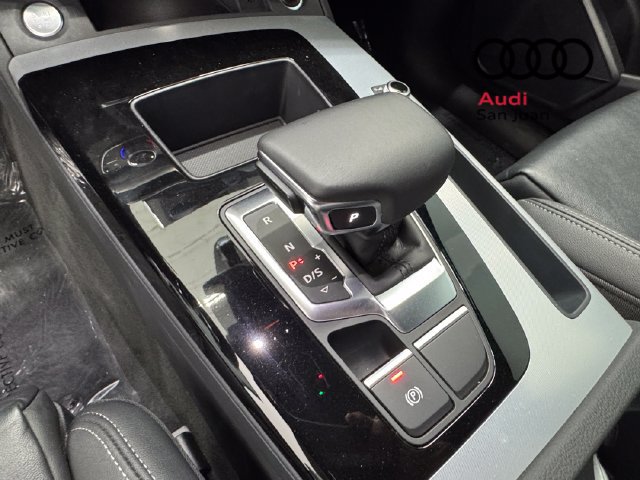 Used 2024 Audi Q5 2.0T Premium w/ Summer of Audi Package AWD/4WD image 33