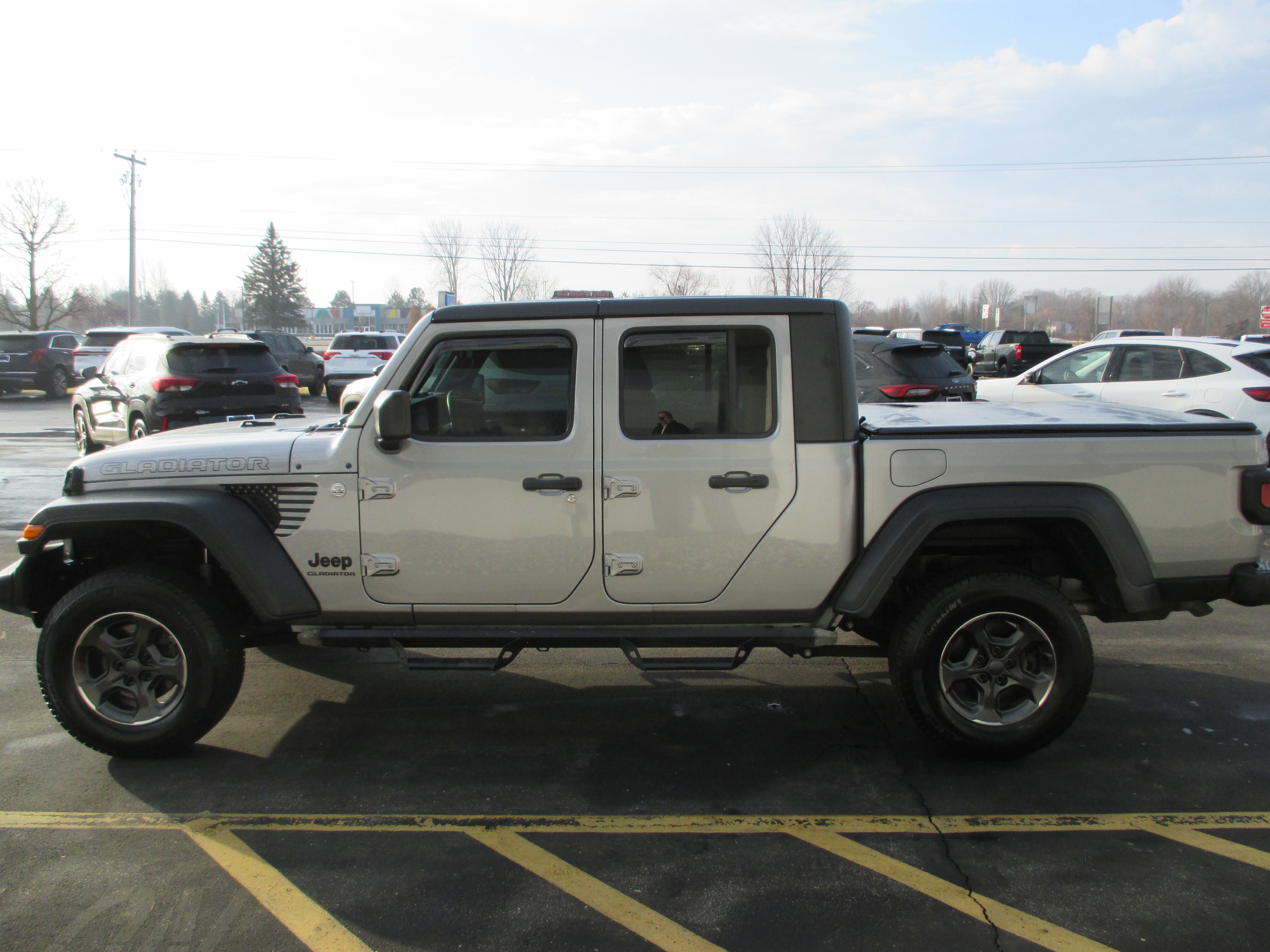 Used 2020 Jeep Gladiator Sport w/ Quick Order Package 24S image 6
